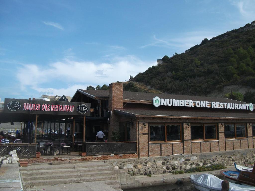 Number One Apart Hotel Karaburun (Izmir) Bagian luar foto